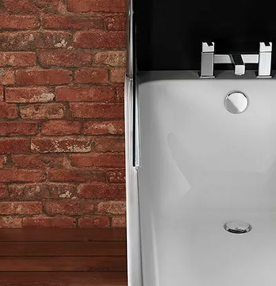 PROFILE Carronite Single Ended Bath with Legs 1600x700mm in White Gloss - photograph 2